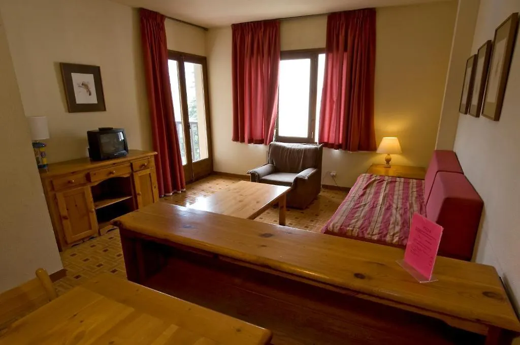 Apartamentos Pessets Adelaida Sort